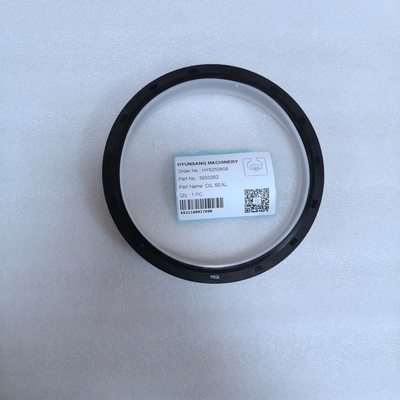 Excavator Engine Parts Crankshaft Oil Seal 3933262 for R140LC-7 R140LC-9S